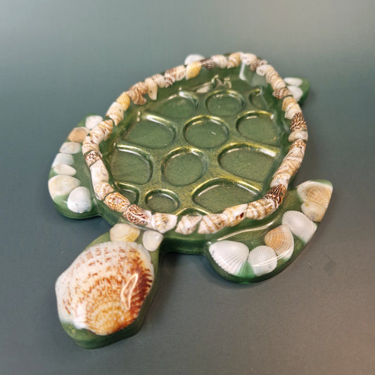 Tartaruga Decorativa em Resina com Conchas Naturais