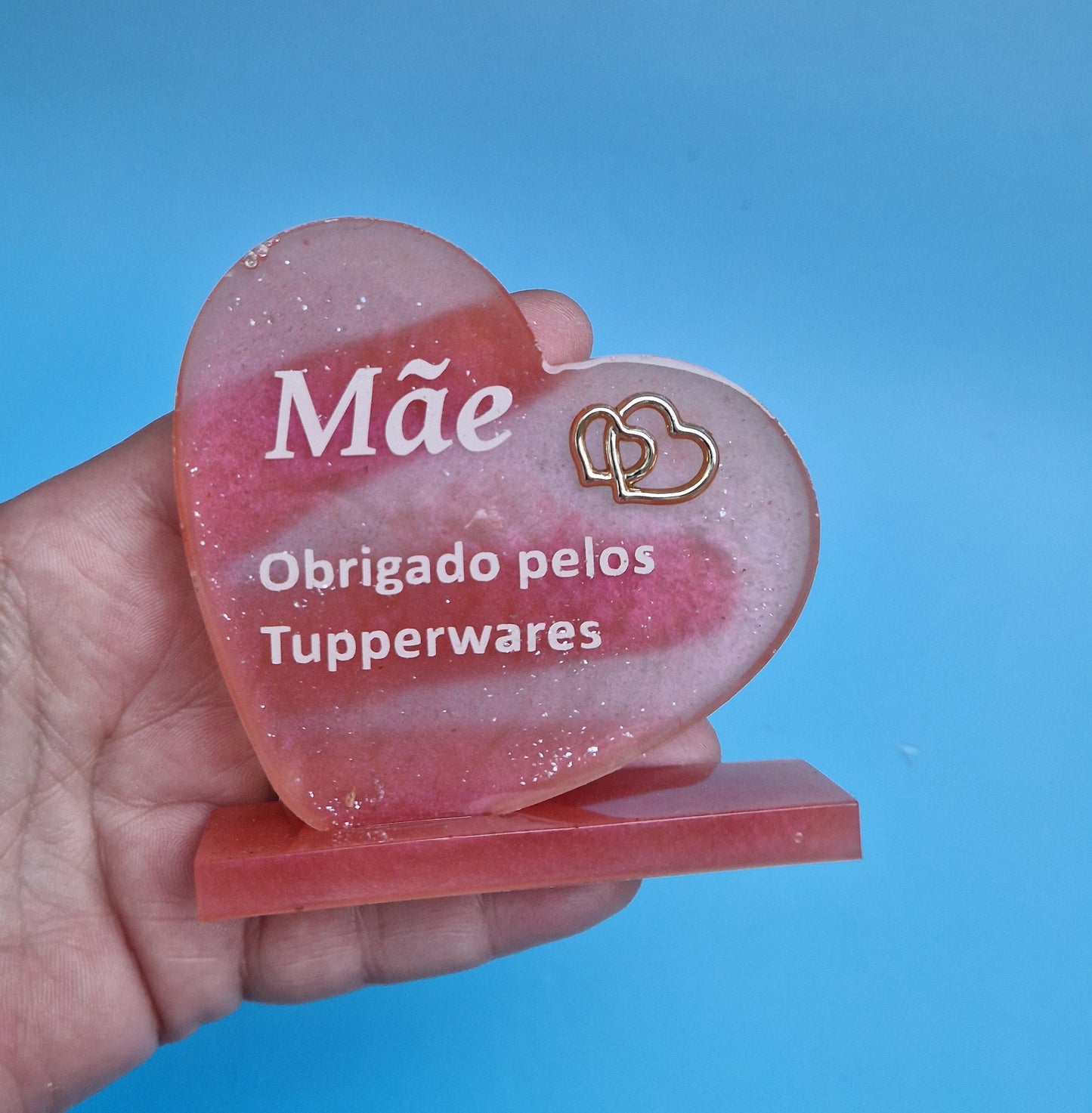 coracao 8x8cm com suporte, texto Mae Obrigado pelos Tupperwares e coracoes entrela4ados