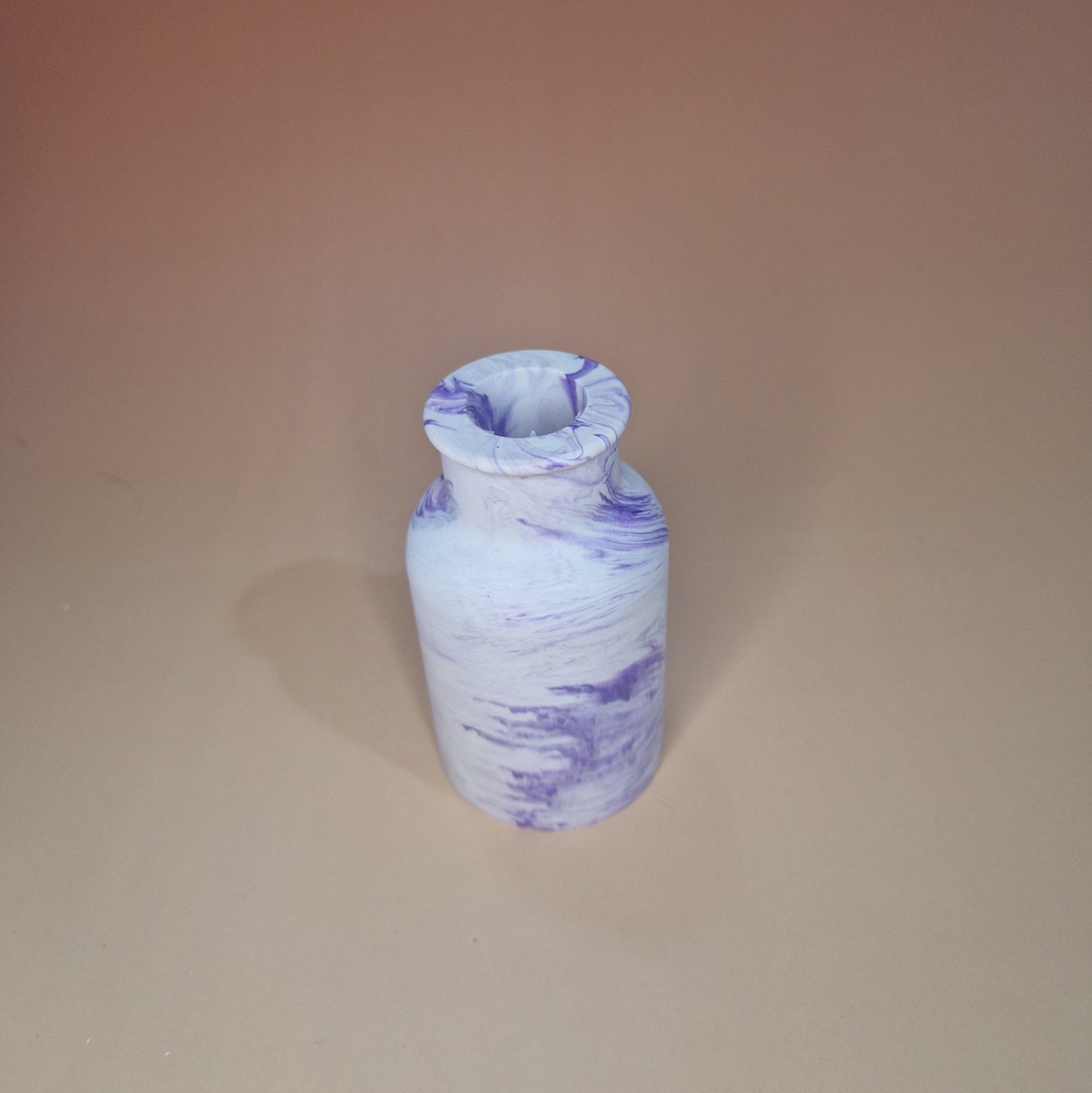 Vaso em Jesmonite Marmoreado Lilás