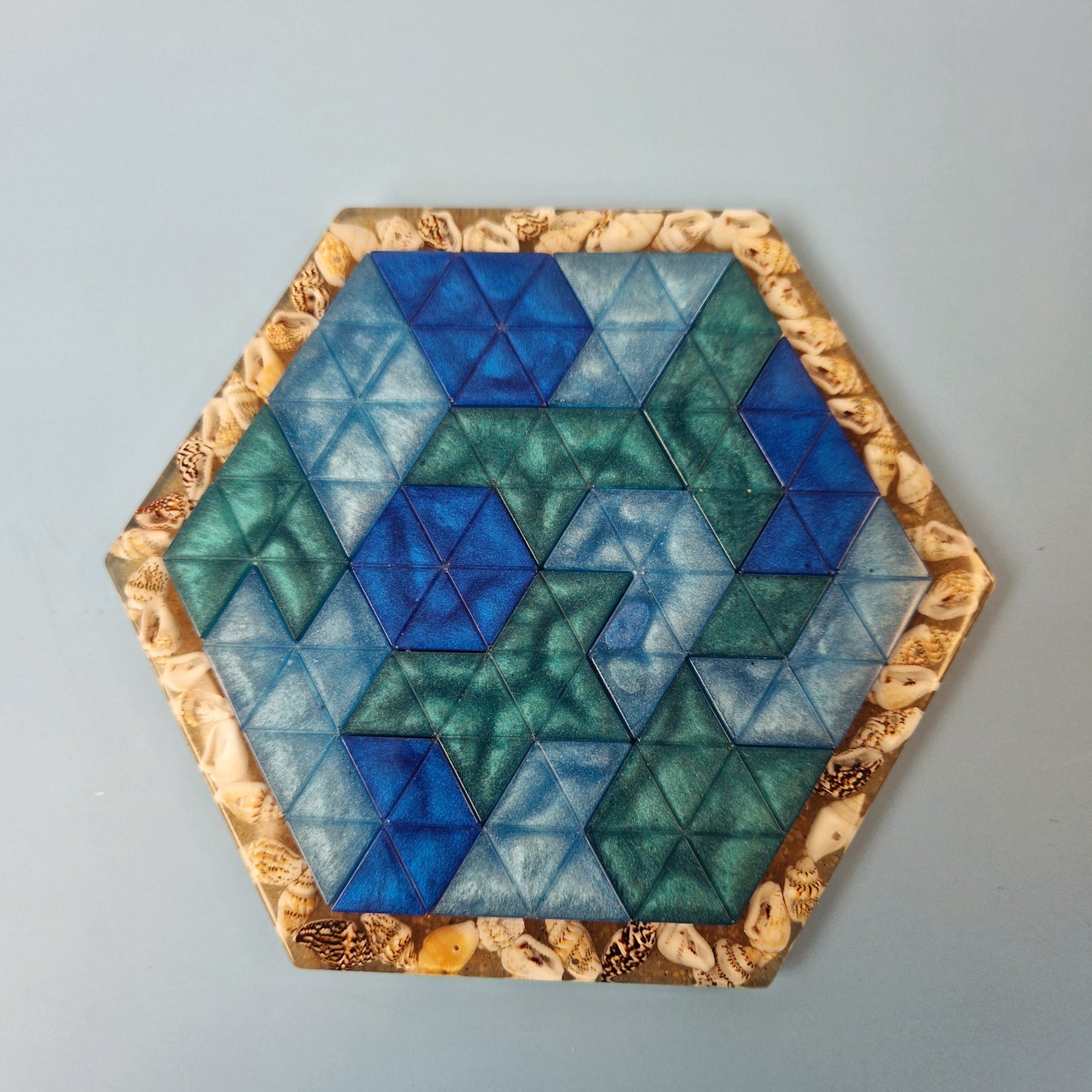 Quebra-Cabeças Hexagonal em Resina Epóxi – “Oceano”