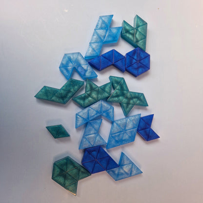Quebra-Cabeças Hexagonal em Resina Epóxi – “Oceano”