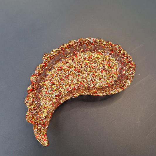 Asa Decorativa em Resina Epóxi – Vermelho, Dourado e Prata (13x8x2,5 cm)